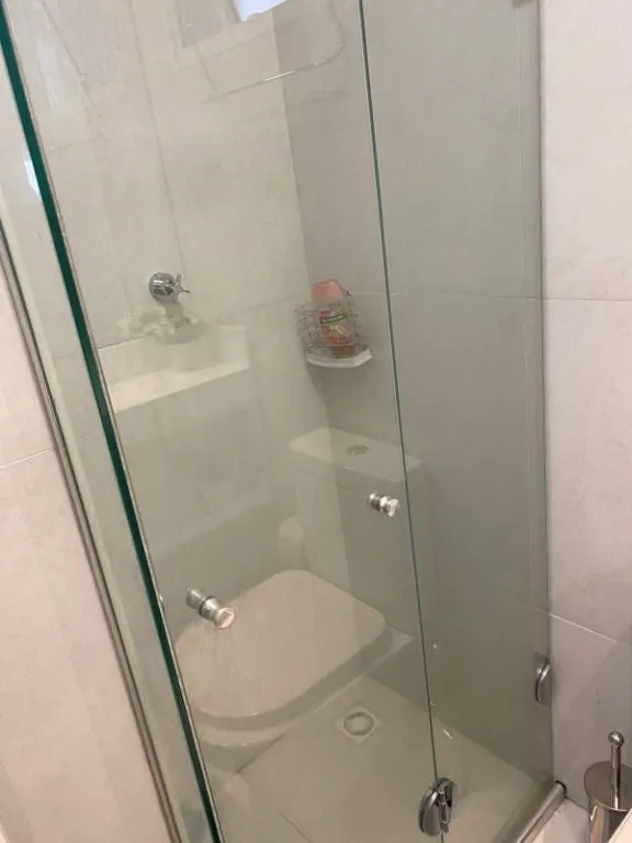 Furnished apartment, 92 m², with a glass-enclosed balcony — photo 17