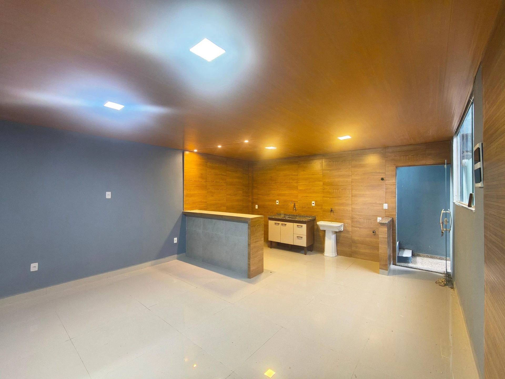 Apartamento com 2 quartos e varanda vista para as montanhas — photo 4