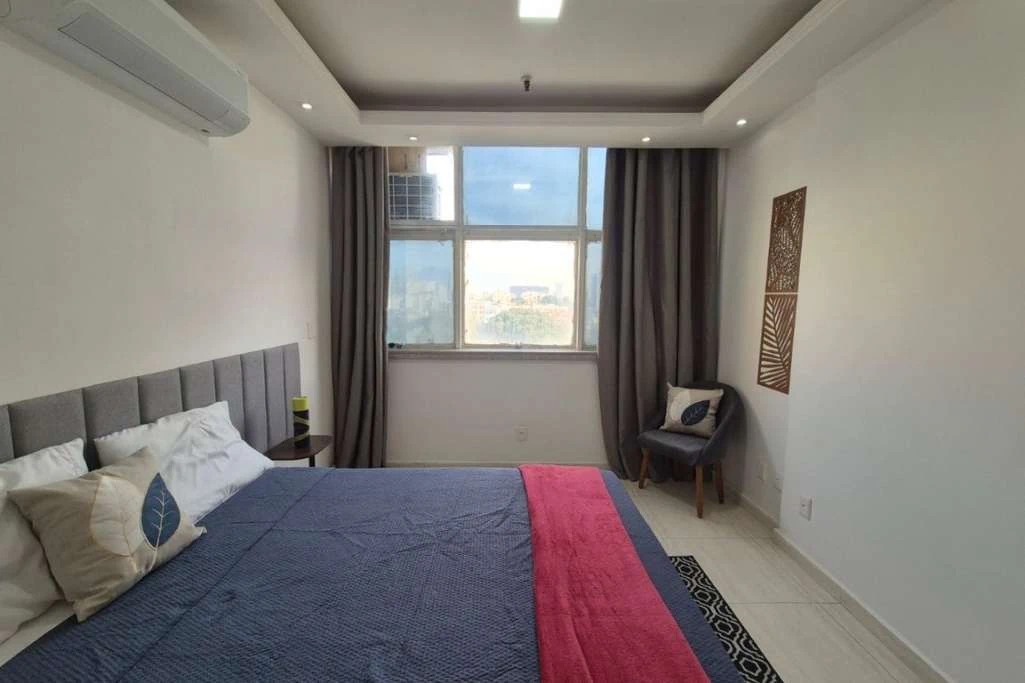 1-bedroom apartment with 24-hour concierge — photo 4