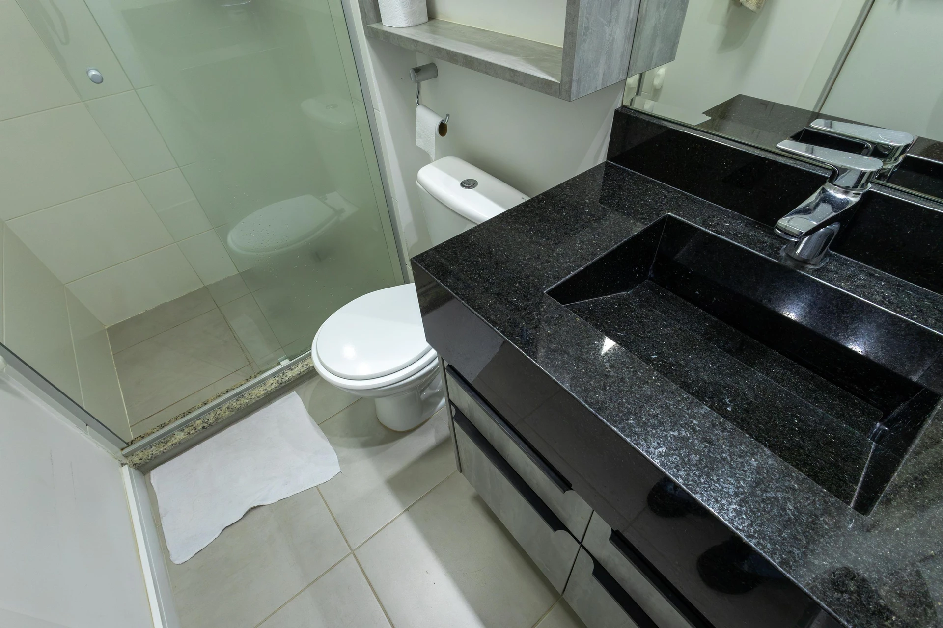 2-bedroom apartment with a glass-enclosed balcony — photo 46