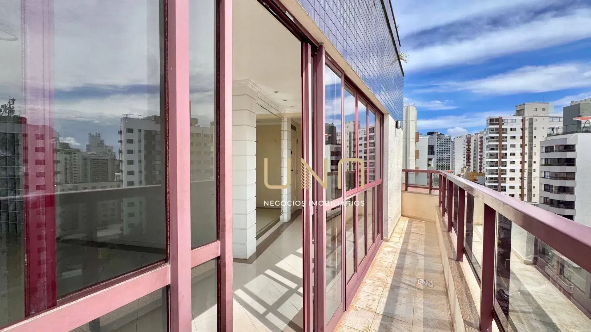 Cobertura mobiliada com 4 suítes e 5 banheiros, 415 m² — photo 38