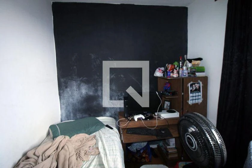 2-bedroom apartment in a building with a gym — photo 14