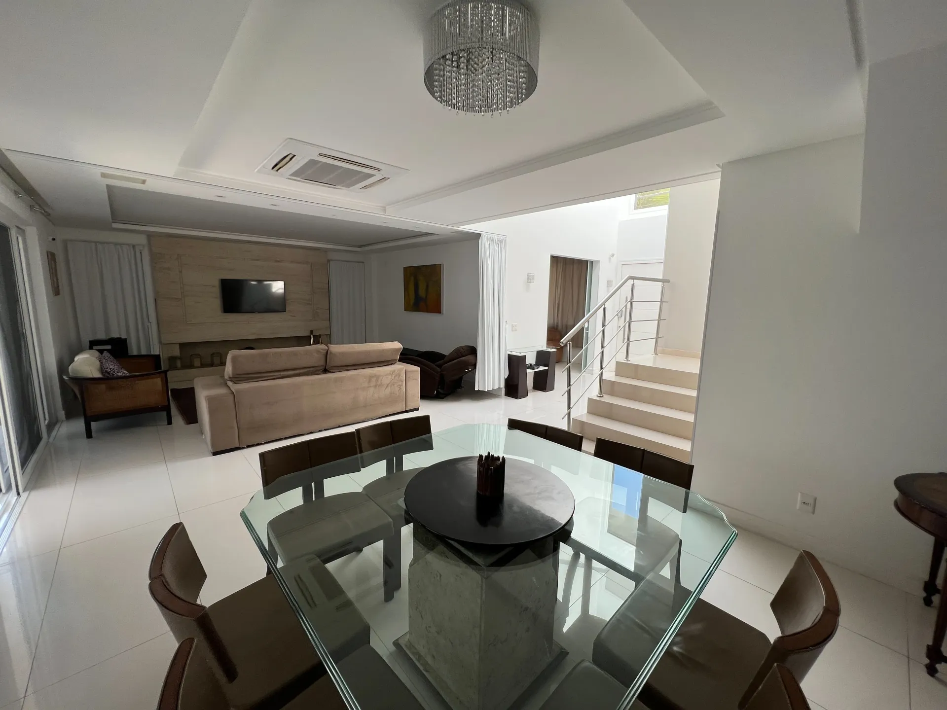 Furnished house with 6 en-suite bedrooms and private BBQ — photo 27