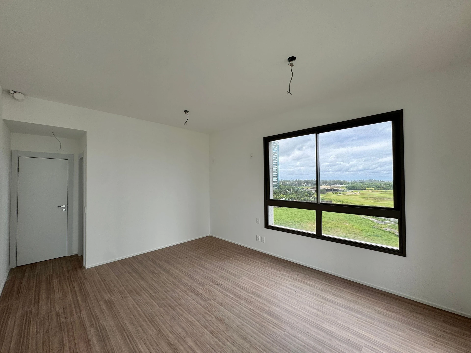 3-bedroom apartment with a home office — photo 4