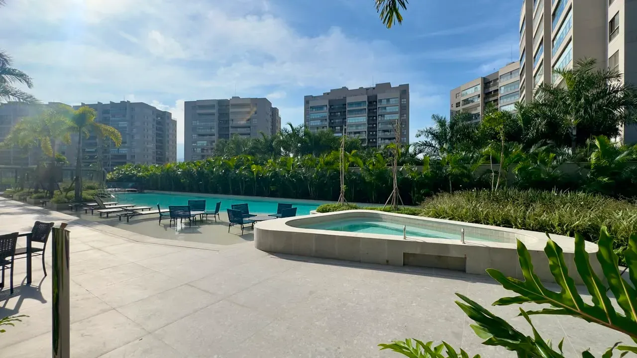 Apartamento sem mobília com 3 quartos e 4 banheiros — photo 23