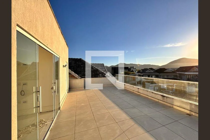 Casa para alugar com 6 quartos e 297 m², cozinha integrada — photo 27