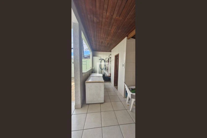 Washing machine in a 4-bedroom house, 223 m² — photo 13