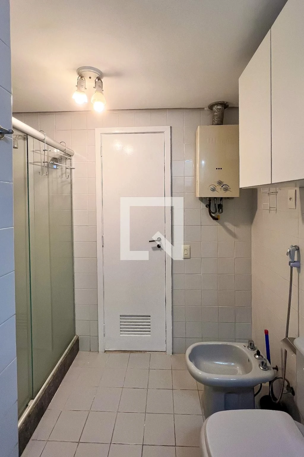 One-bedroom apartment with a water view in Rio de Janeiro — photo 41