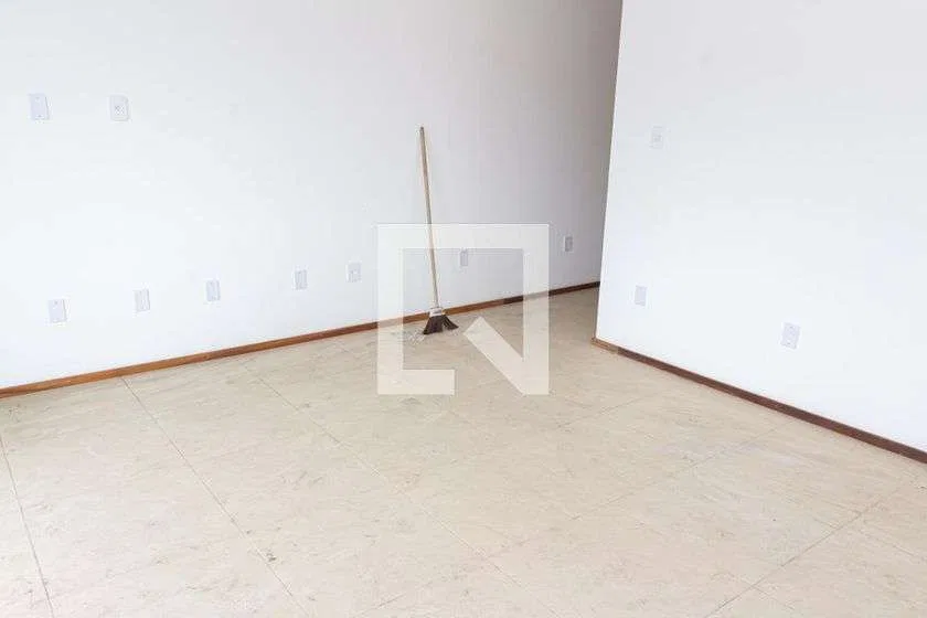 80 m² apartment with 2 bedrooms and a balcony — photo 10