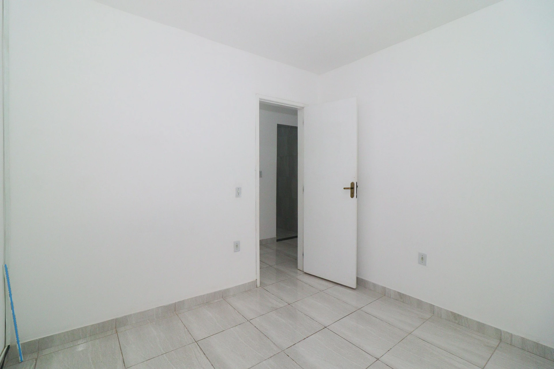 2-bedroom rental apartment with 1 bathroom and balcony — photo 13