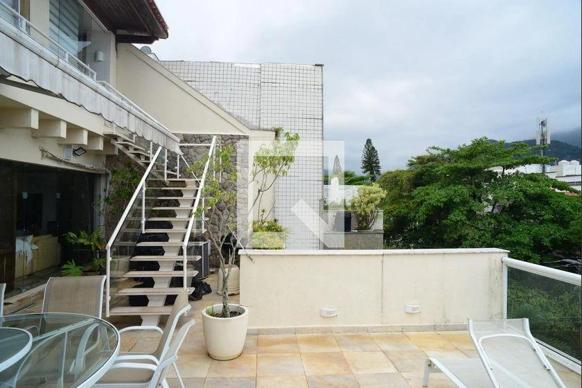 Furnished 350 m² apartment with 3 bedrooms and 2 parking — photo 21