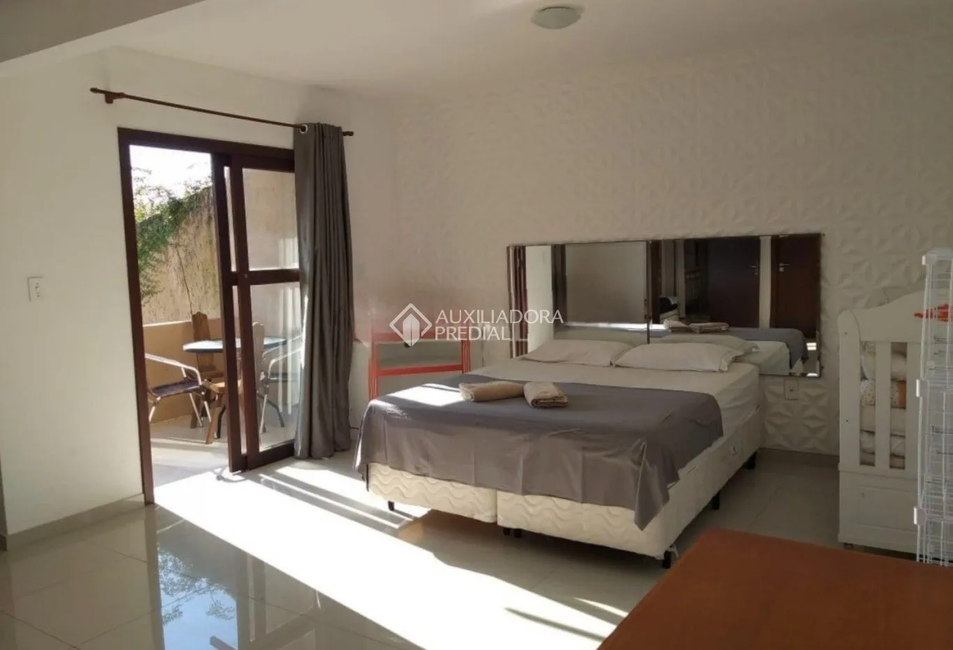 Casa amueblada de 415 m² con 6 dormitorios y 3 plazas — photo 8