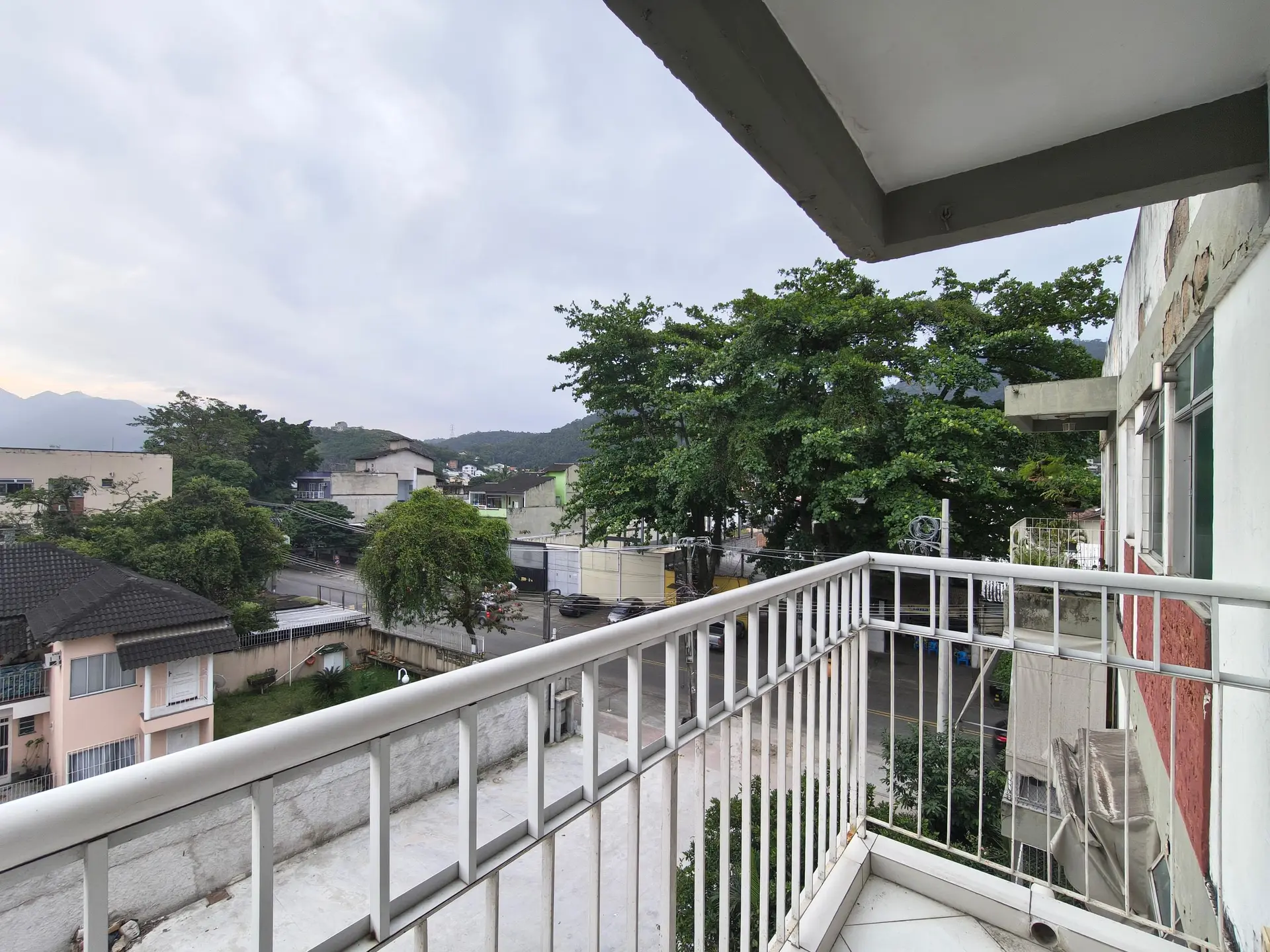 Mountain view in a 2-bedroom apartment, 60 m² — photo 9