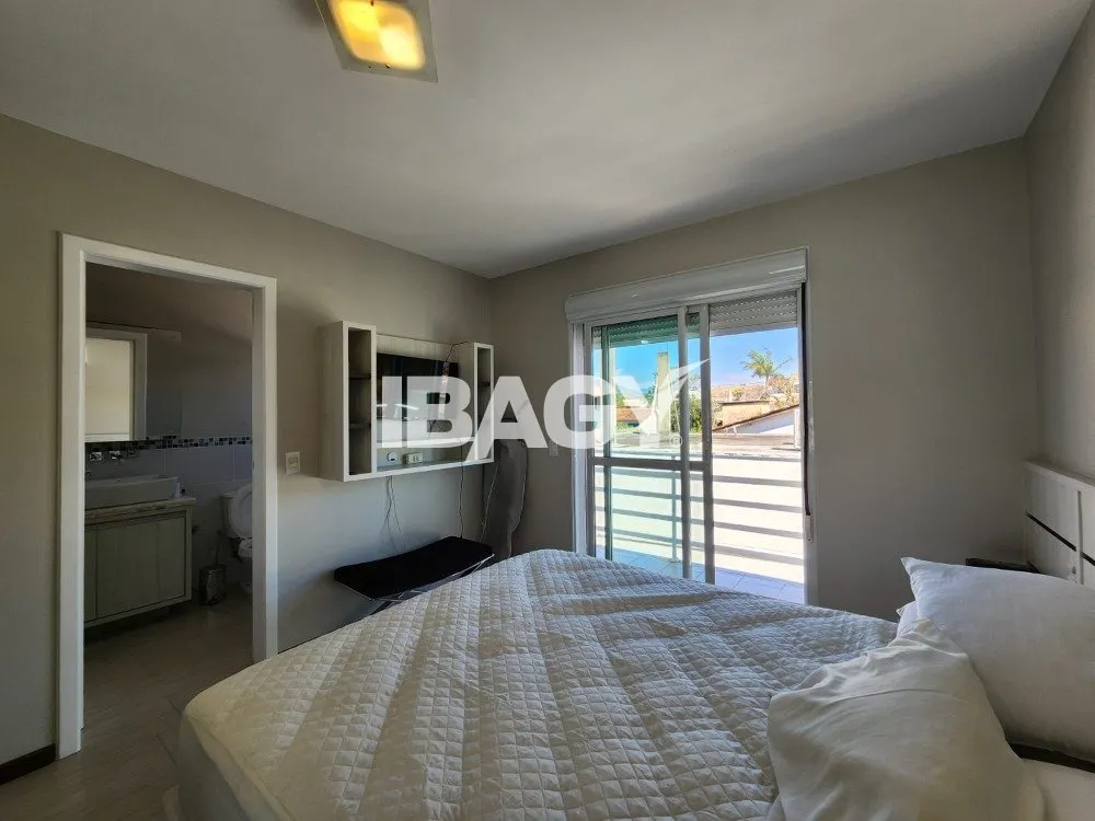 Furnished house, 157 m², with a walk-in closet — photo 12