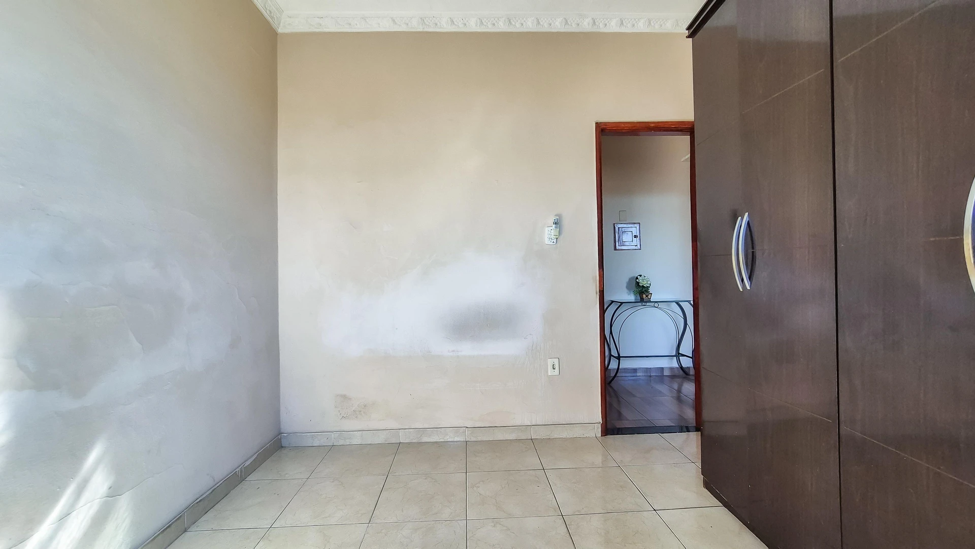 Furnished 2-bedroom apartment with 1 bathroom — photo 48