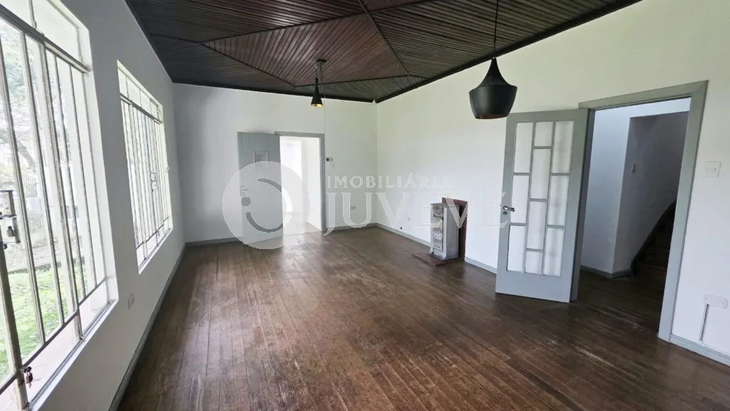 Unfurnished 125 m² house with 3 bedrooms — photo 3