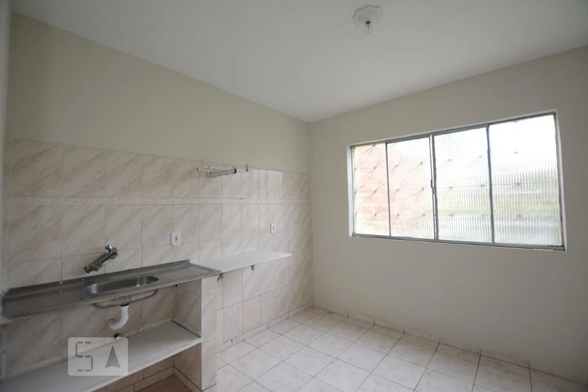 3-bedroom apartment with a glass-enclosed balcony — photo 8