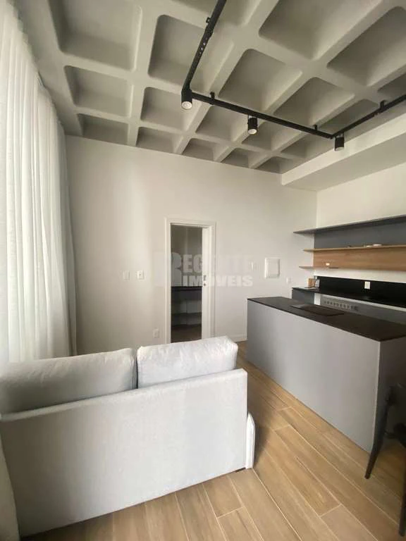 Furnished 1-bedroom apartment with open-plan kitchen