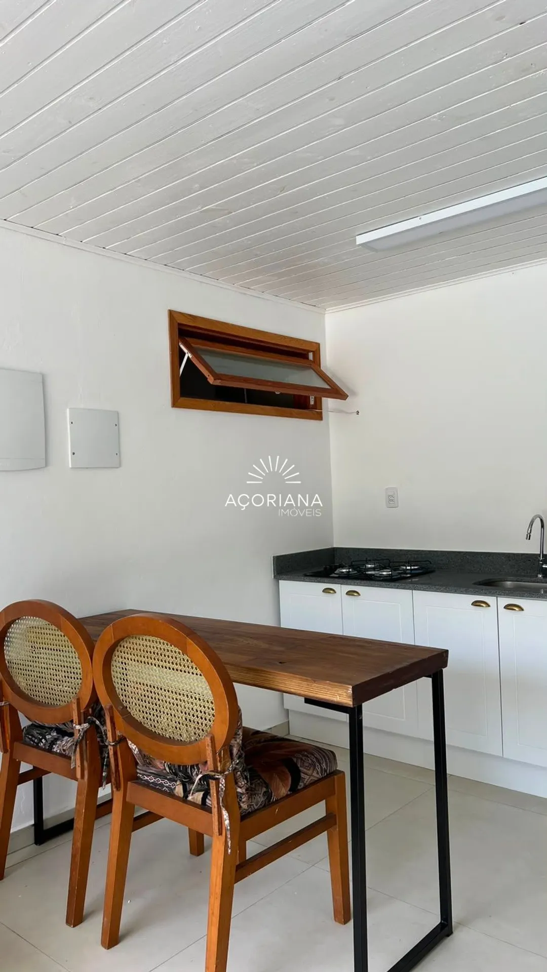 Furnished 600 m² house with 5 bedrooms and an integrated kitchen — photo 53
