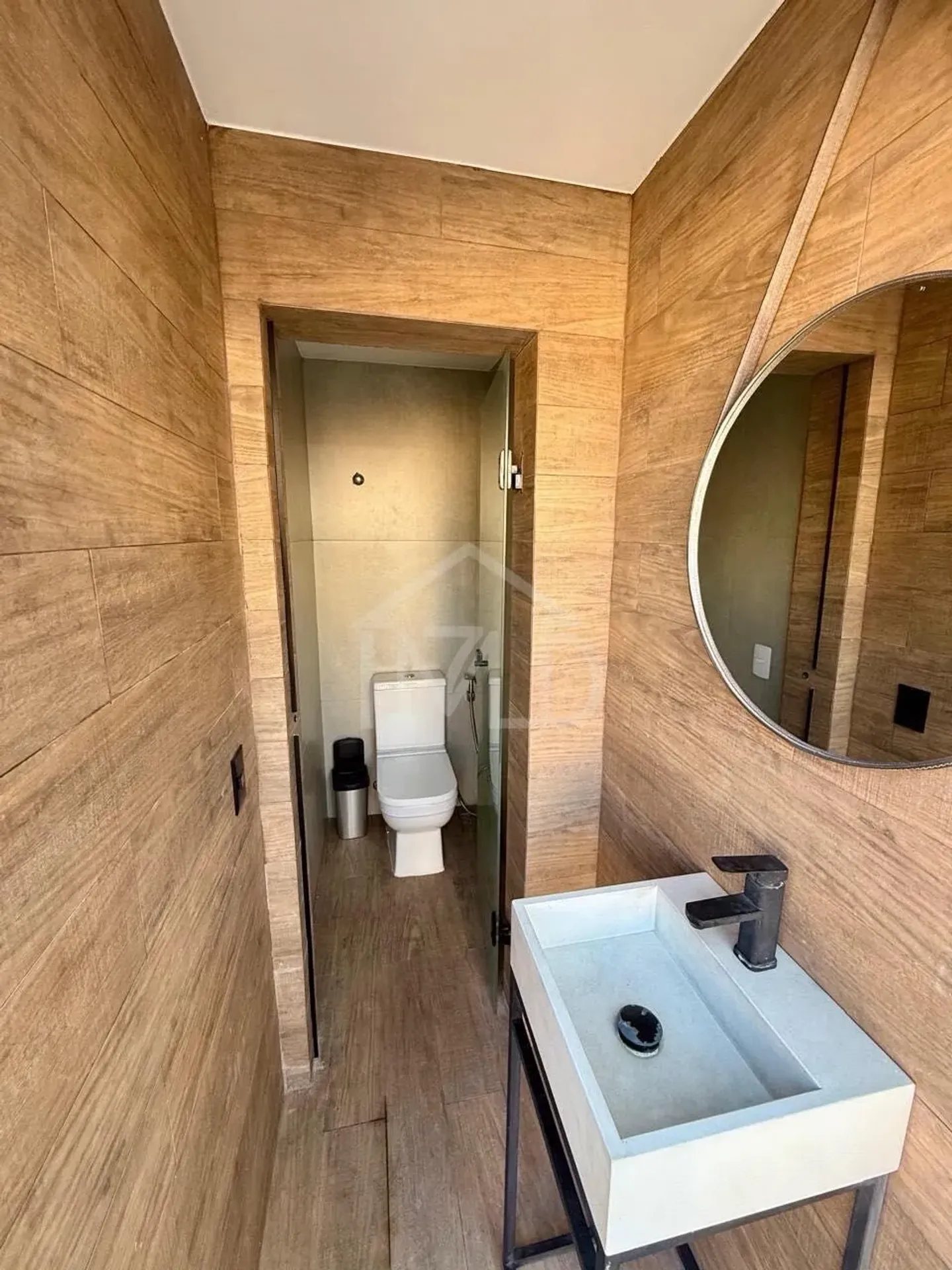 House with 3 suites, pool, 300 m² and 2 parking spots — photo 16