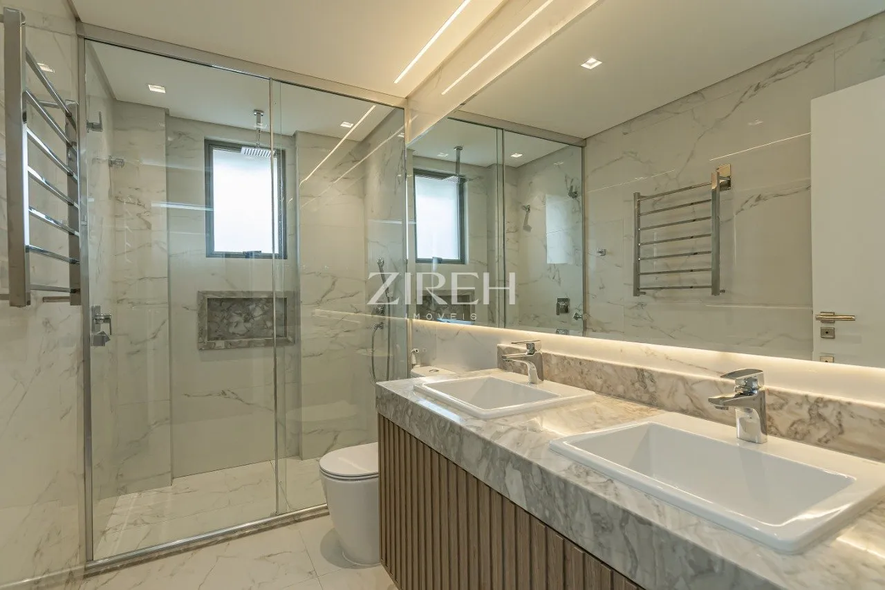 186 m² apartment with 3 en-suite bedrooms and 3 parking — photo 22