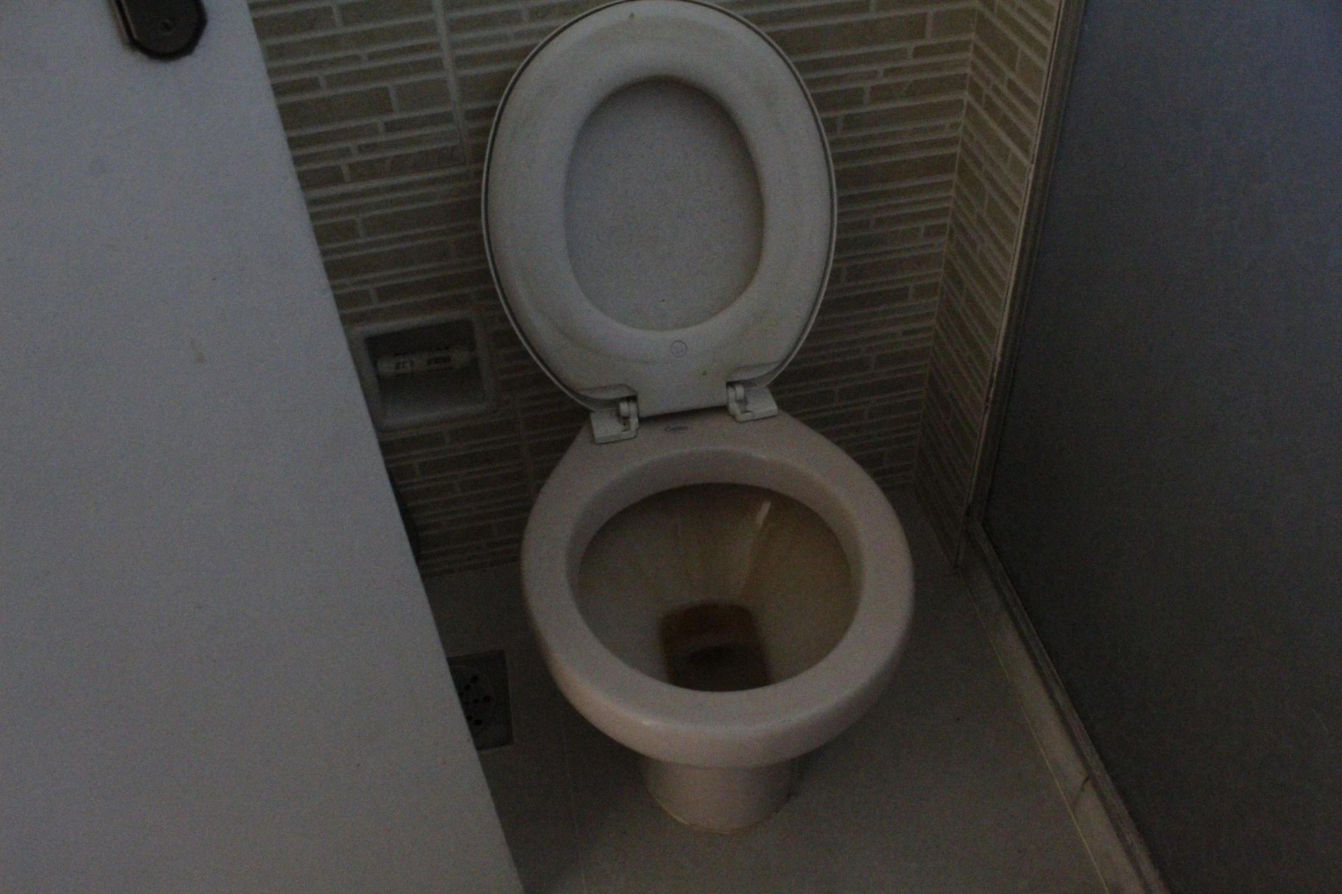 Rental apartment with 4 bedrooms and a balcony — photo 5