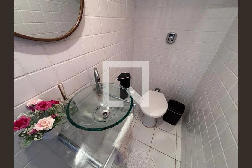 Casa sem mobília com 4 quartos e 618 m² — photo 34