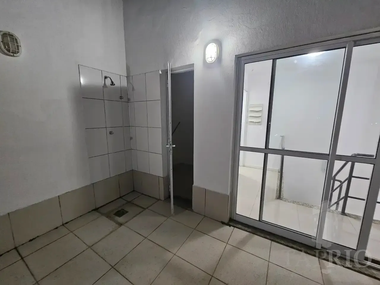 Furnished penthouse with 3 bedrooms and 3 baths — photo 28