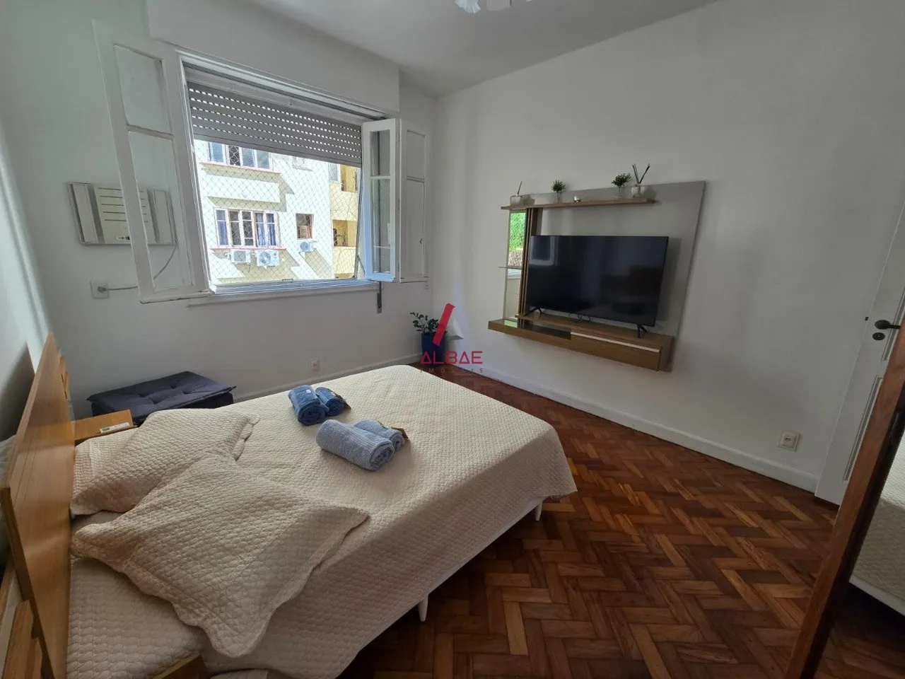 2-bedroom apartment with balcony and a full set of 3 baths — photo 13