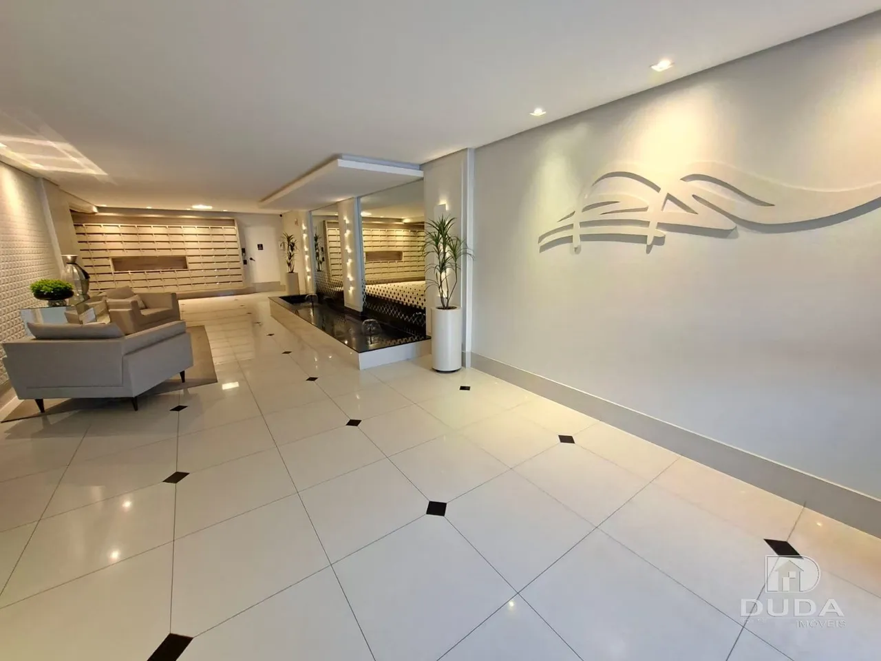 2-bedroom apartment in a building with a gym — photo 9