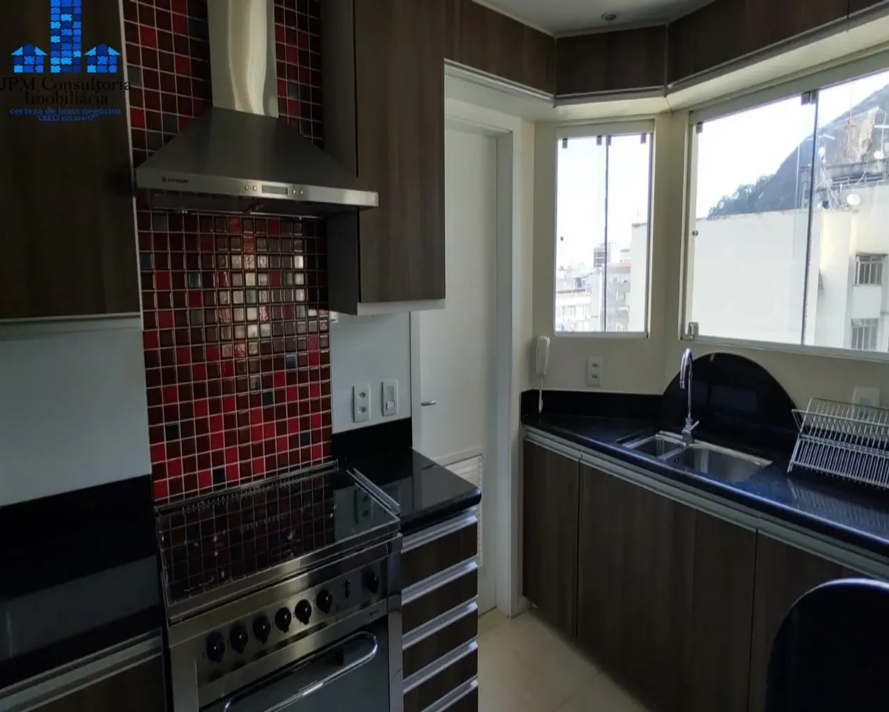150 m² apartment with 3 bedrooms and gas kitchen — photo 32