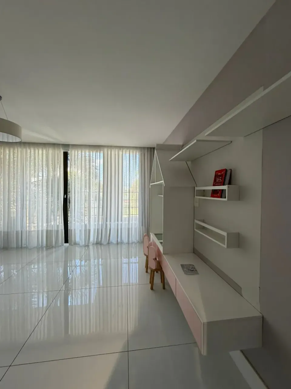 Casa com cozinha americana, 4 quartos e 5 banheiros, 980 m² — photo 17