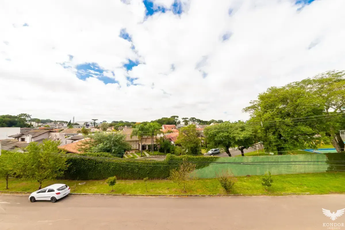Two-story house with 230 m² and 3 bedrooms, 1 suite — photo 67
