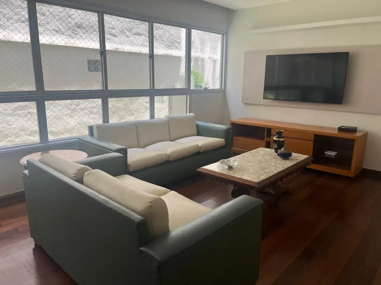 Unfurnished apartment with 4 bedrooms and 3 bathrooms — photo 3