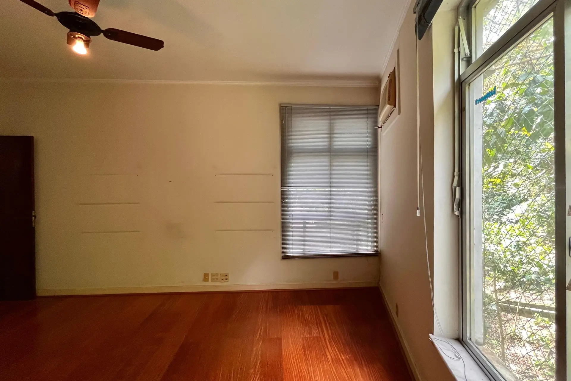 3-bedroom apartment with a water view — photo 41