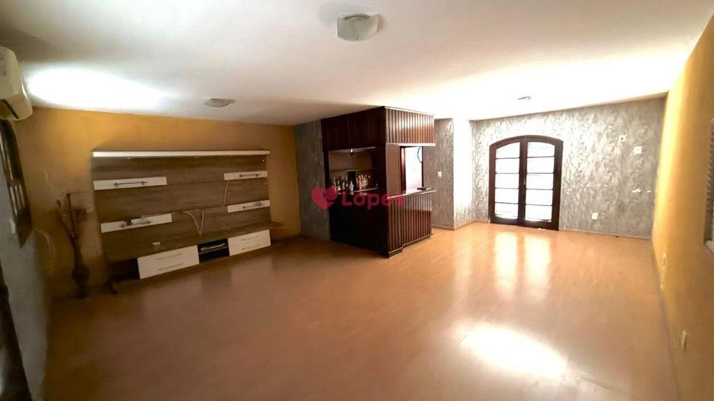 Casa de 450 m² com 3 quartos e fogão a gás — photo 3