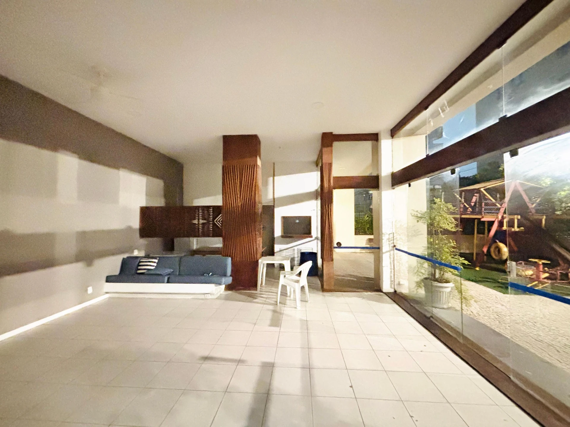Washing machine in a 3-bedroom apartment, 401 m² — photo 30