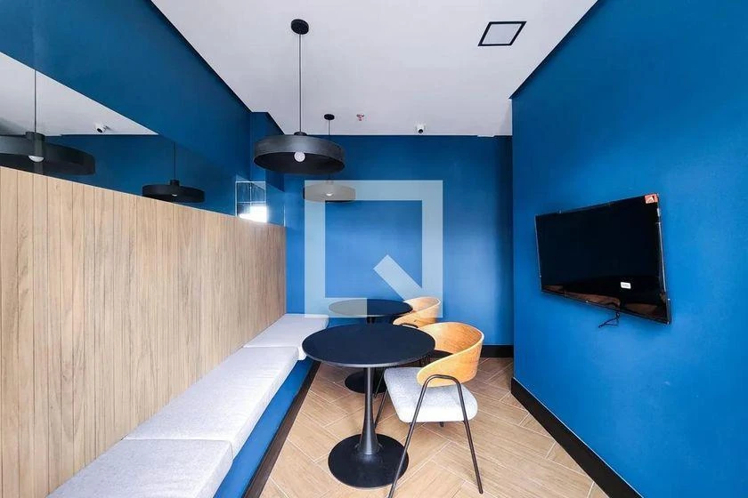 Apartamento de 1 dormitorio con balcón acristalado y 32 m² — photo 28