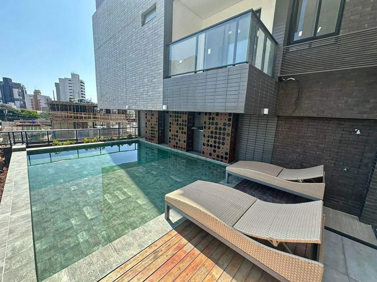 3-bedroom rental apartment with 1 suite and 2 parking — photo 18