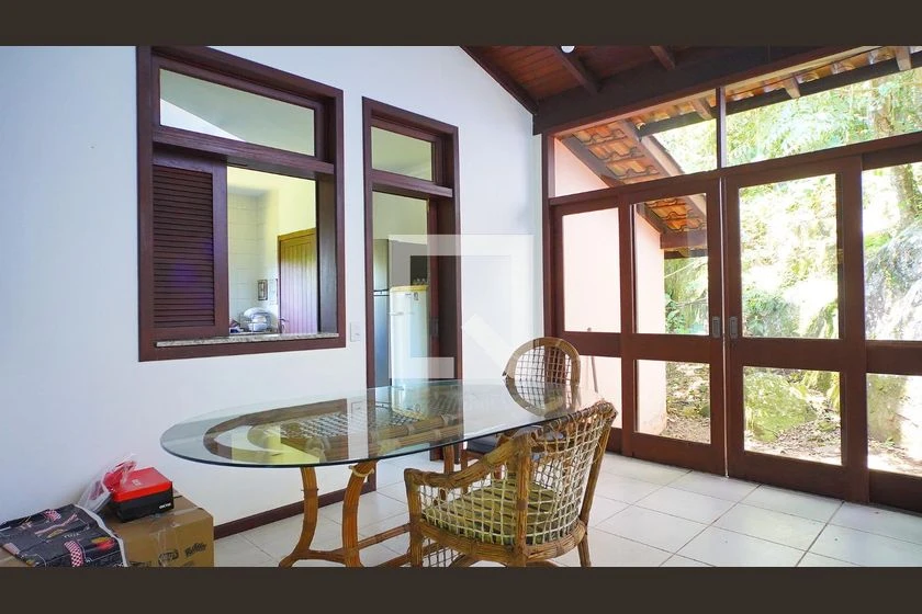 Casa amueblada con 4 dormitorios y 1 suite — photo 11