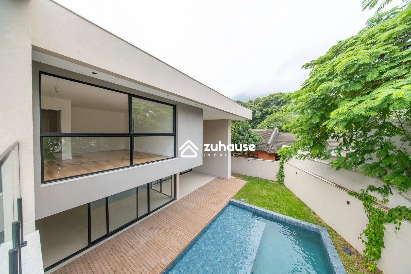 Casa tríplex com 5 quartos e 5 banheiros — photo 24