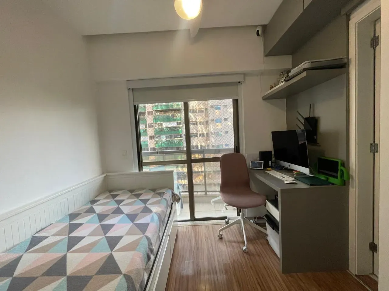 4-bedroom apartment with a dishwasher — photo 11