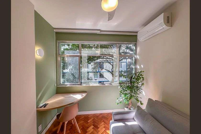 1 quarto e janelas do piso ao teto: apartamento de 40 m² — photo 18
