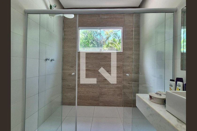 Furnished house with 3 en-suite bedrooms and shared BBQ — photo 46