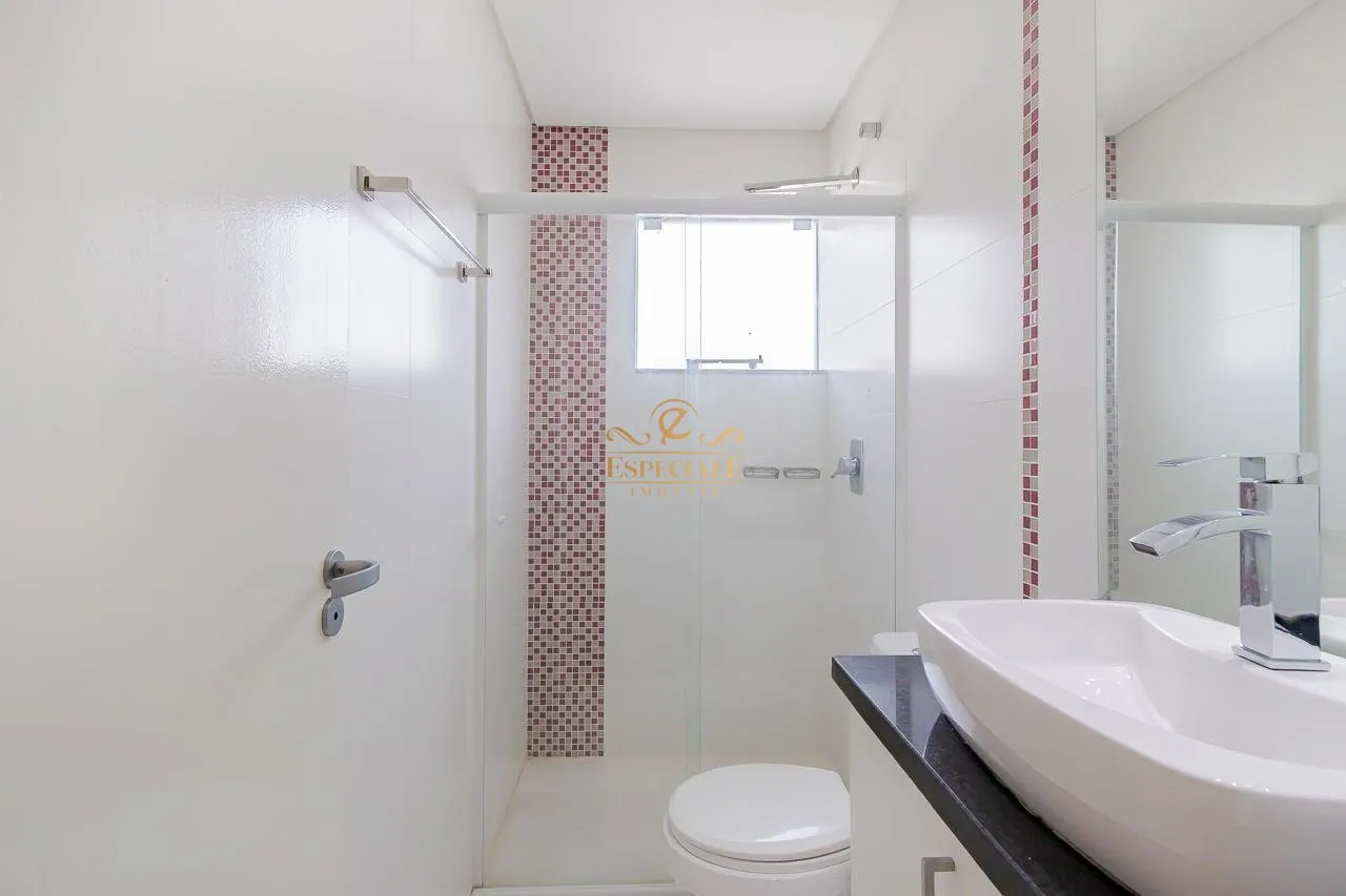 Furnished house with 4 bedrooms and 5 bathrooms in a condo — photo 8