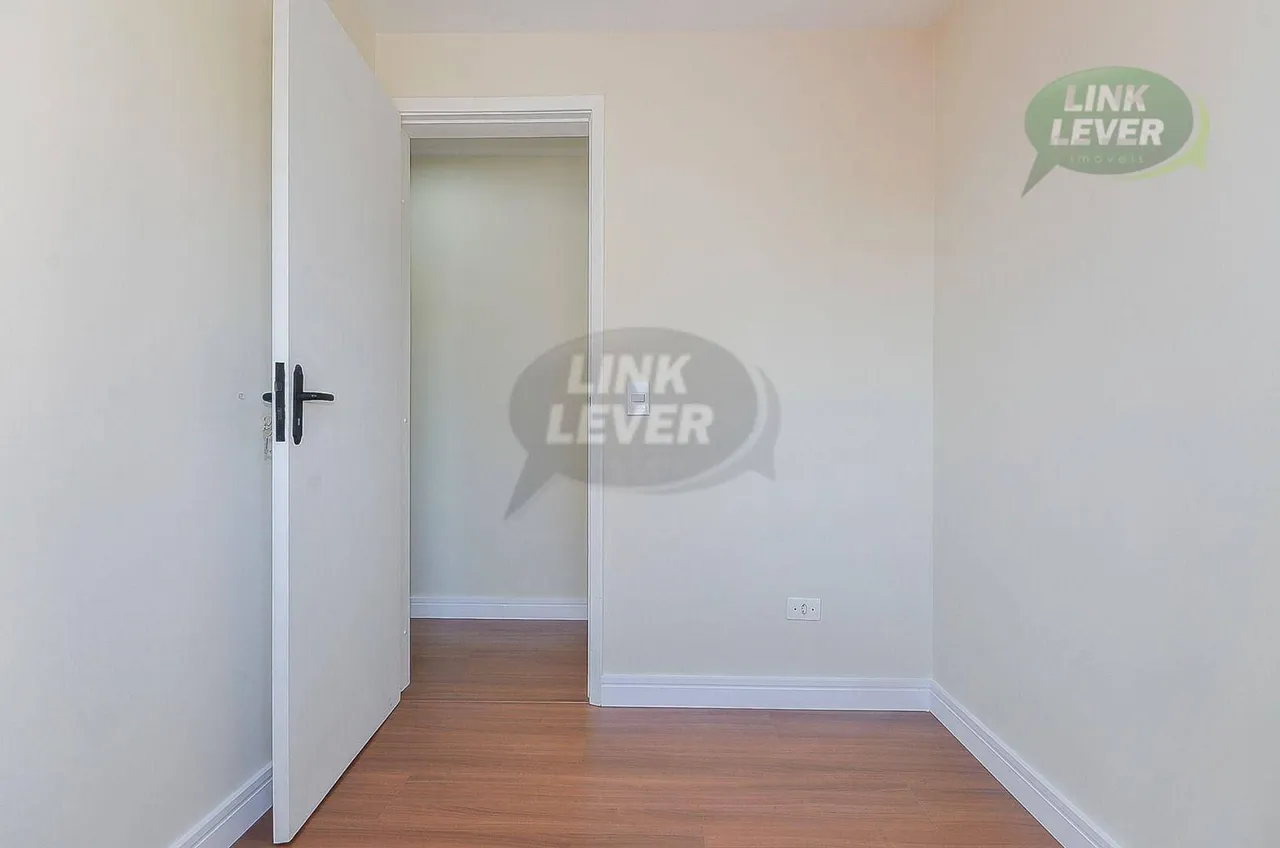 Studio apartment with 1 bedroom and 1 bathroom — photo 12