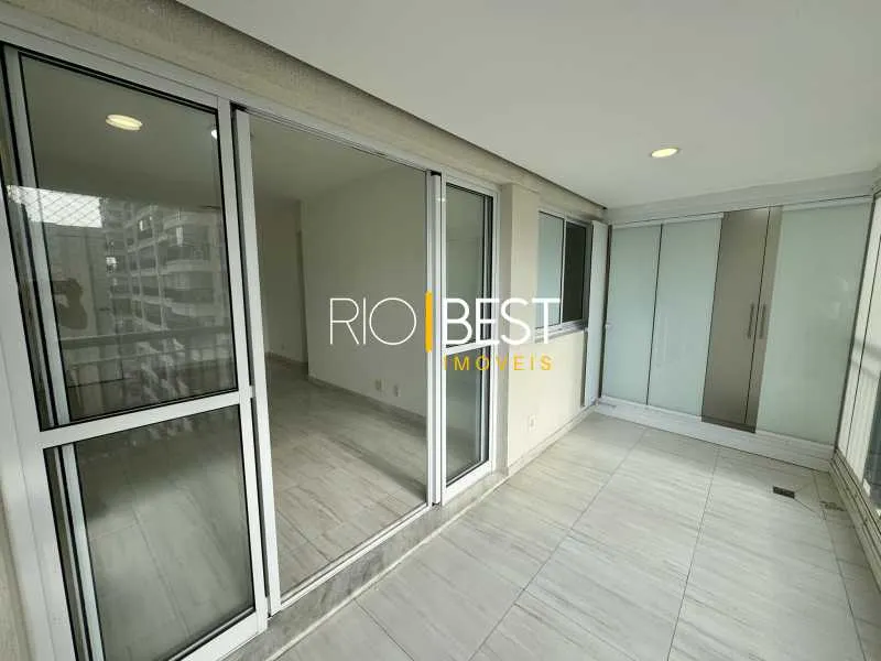 Apartamento de 76 m² com jacuzzi e varanda envidraçada — photo 7