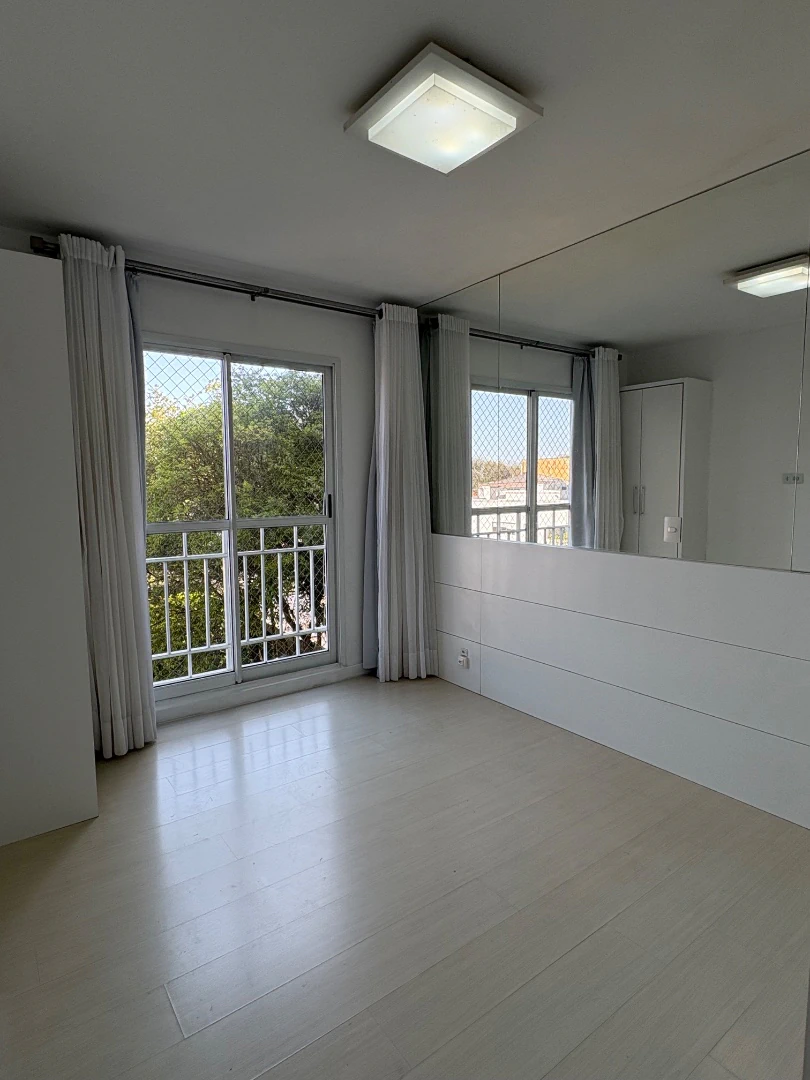 Apartamento de 2 quartos em condomínio com academia — photo 11