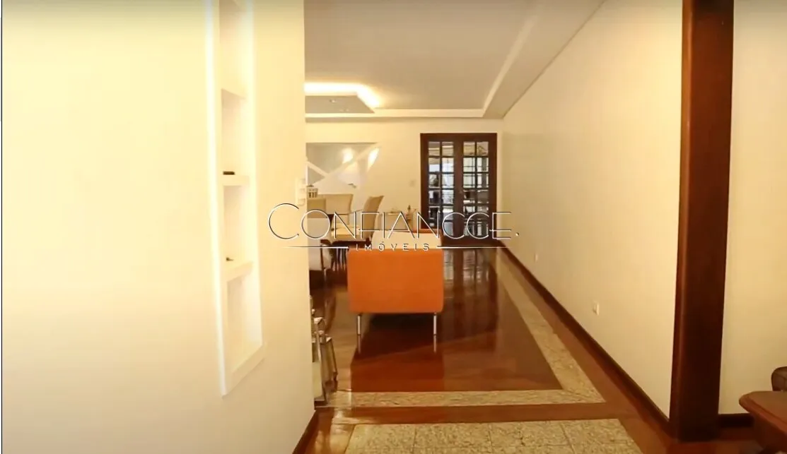Single-story house with 3 bedrooms and 5 parking spots — photo 23