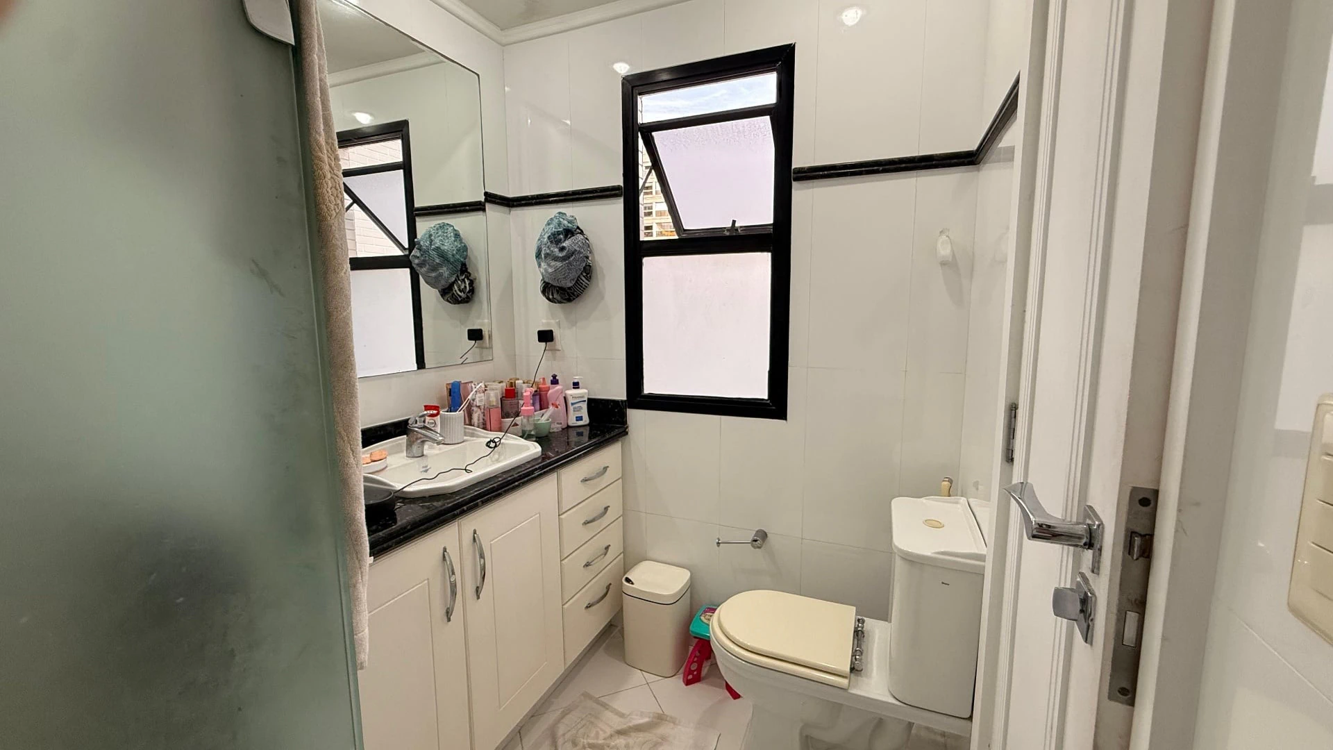 3-bedroom apartment with a washing machine in Rio de Janeiro — photo 19